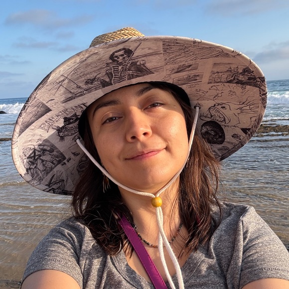 Meet your Posher, Charlótte ❤️ - Picture 4 of 4